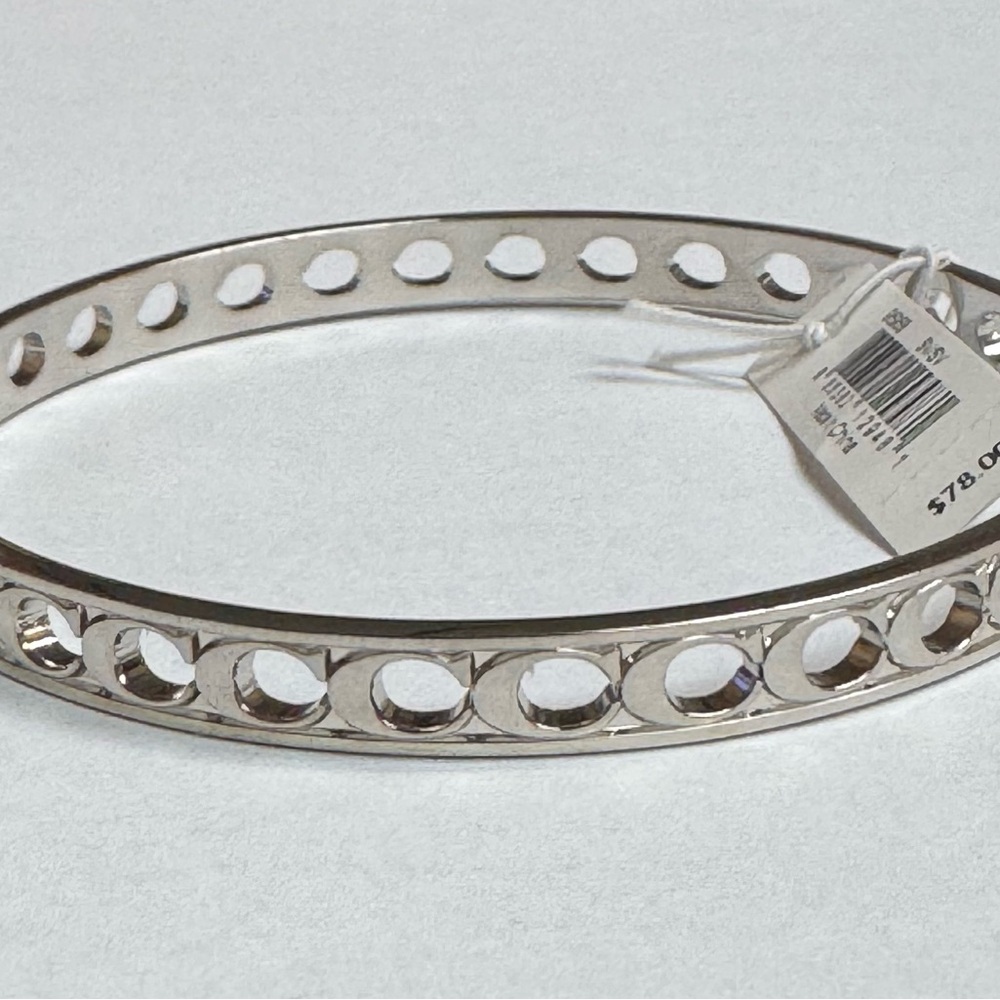 VINTAGE Coach Signature C Pierced Bangle Bracelet BRAND NEW WITH TAG - Picture 3 of 8